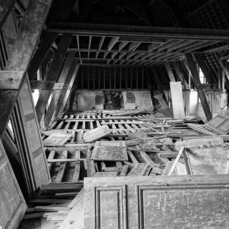 Vini Satan - 1 Satan Comes square